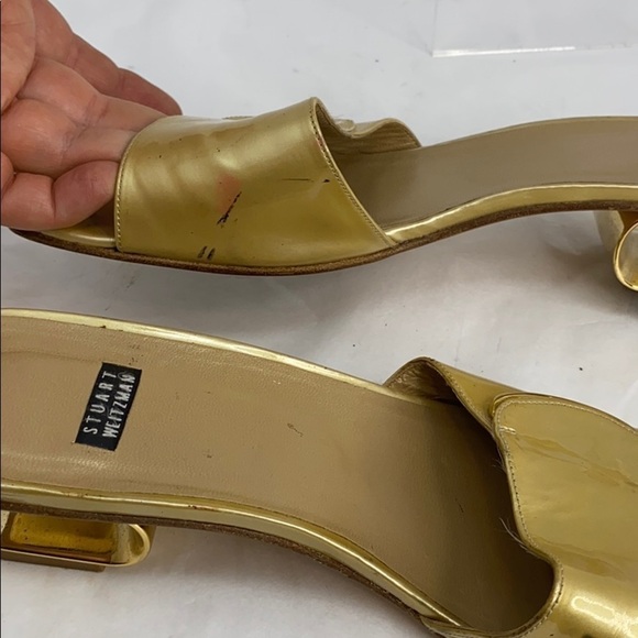 Stuart Weitzman 8.5 Gold Patent Leather Sandals - Picture 5 of 10